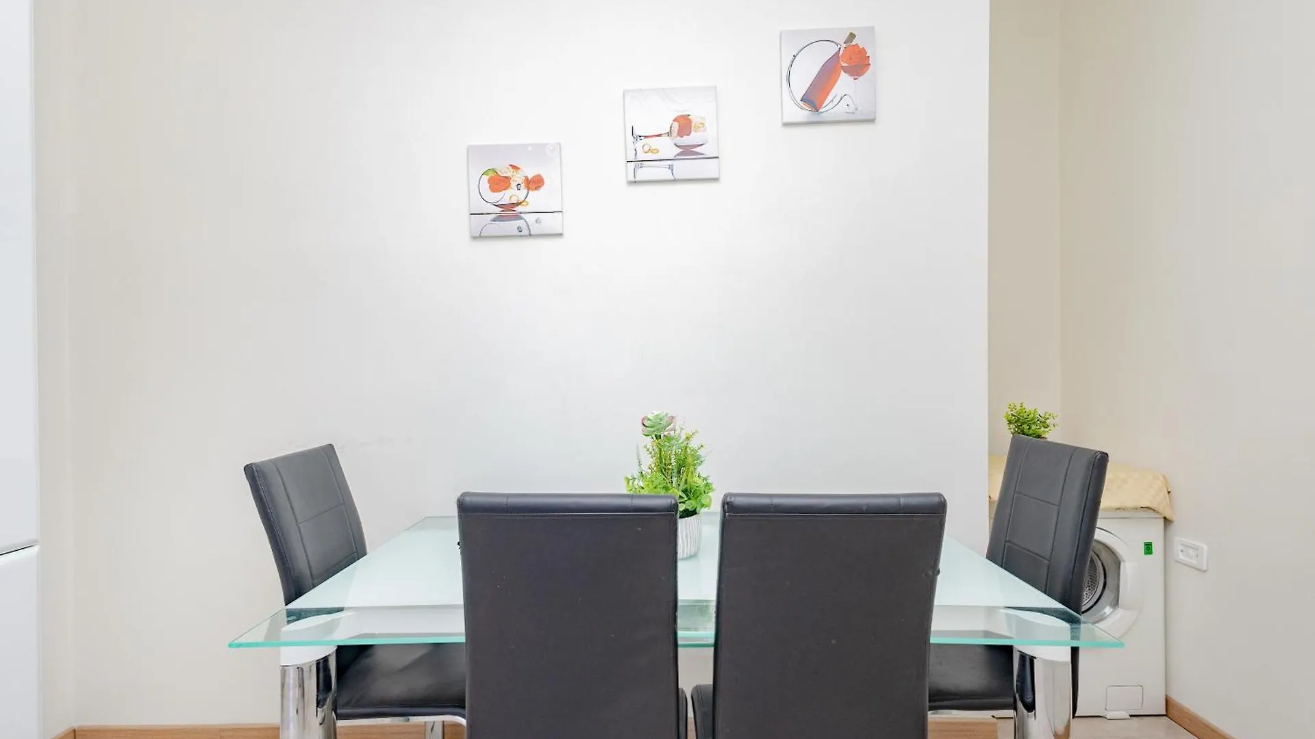 Golden House Apartment Bergamo 0*,