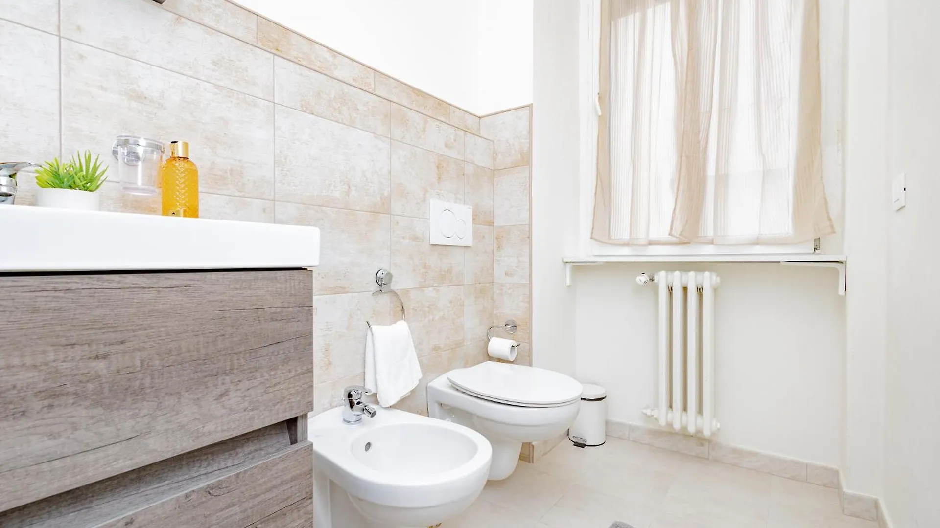 Golden House Apartment Bergamo Italy